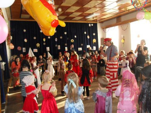 2011.02.27 Maškarní ples dětí